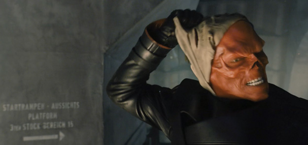 Hugo Weaving como Red Skull, as&iacute; lo veremos en la gran pantalla...