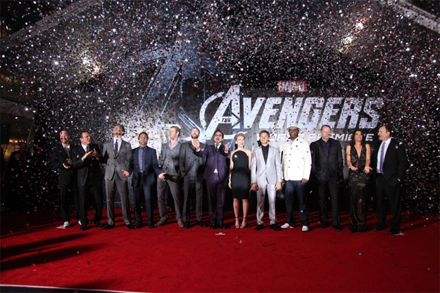 El reparto completo de Los Vengadores en la premiere del otro día