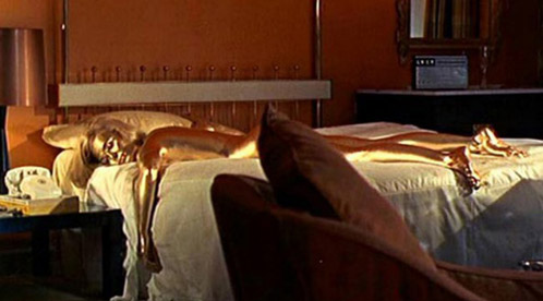 Una de las v&iacute;ctimas de Auric Goldfinger, sin dudarlo la muerte m&aacute;s cara de la saga