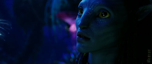 Primer plano de Neytiri y probablemente el momento m&aacute;s alucinante... parece real