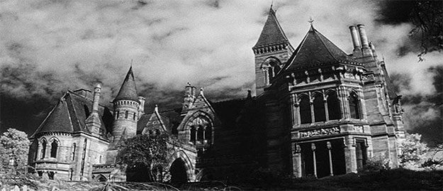 The Haunted Hill House... un clásico. Veremos que tal Garland con su The Toymaker's Secret