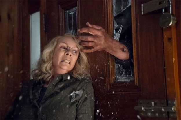 Jamie Lee Curtis como la abuela Laurie Strode