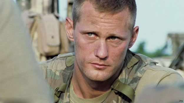 Alexander Skarsgård hará cosas de militares en Godzilla vs. Kong