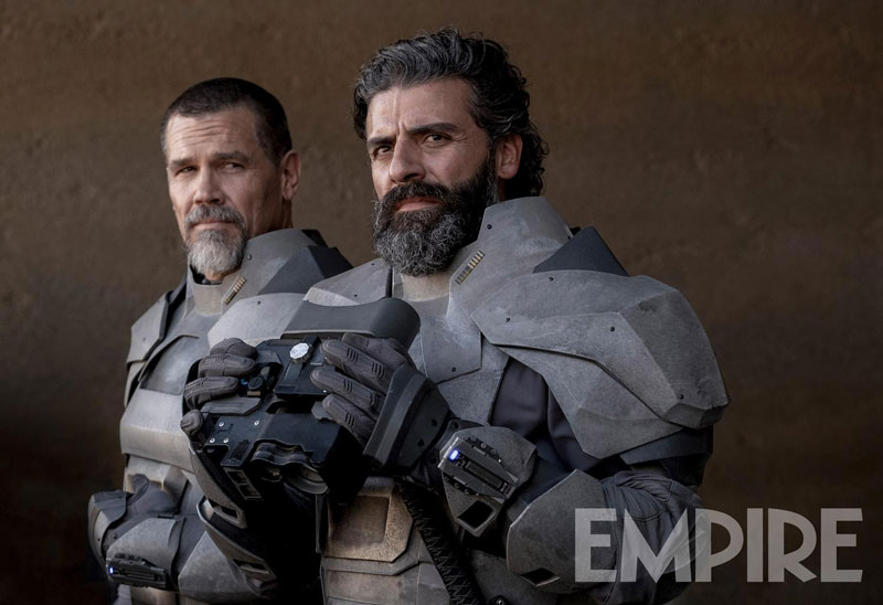 Oscar Isaac como el Duque Leto junto a Gurney Halleck, encarnado por Josh Brolin