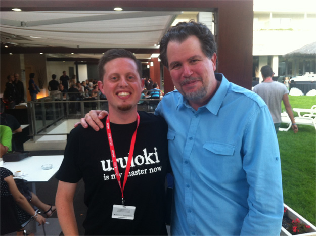 Aquí me tenéis con Don Coscarelli en el Festival de Sitges 2012... lujazo