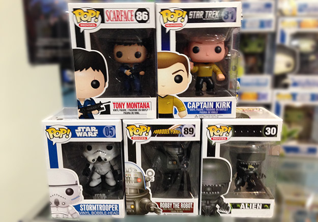 Tony Montana, James T. Kirk, un StormTrooper, Robby el Robot y Alien